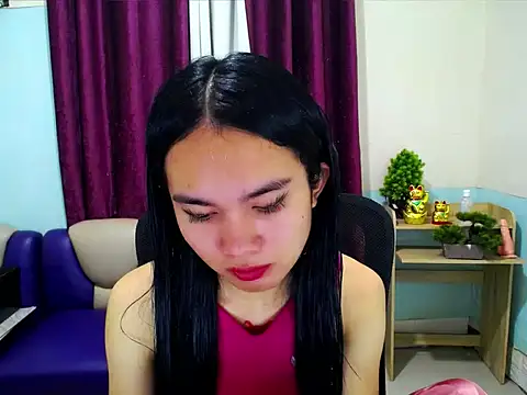 Snapshot of devine_goddess chatting on April 2026 02:18:01 PM devine goddess online show from April 2026 02:18:01 PM