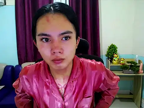 Snapshot of devine_goddess chatting on April 2026 09:49:01 AM devine goddess online show from April 2026 09:49:01 AM