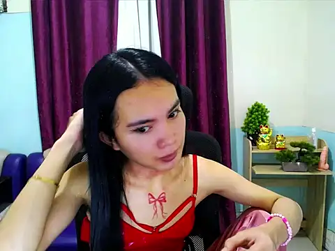 Snapshot of devine_goddess chatting on April 2026 05:14:02 AM devine goddess online show from April 2026 05:14:02 AM