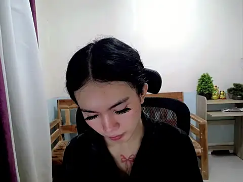 Snapshot of devine_goddess chatting on July 2026 05:18:01 AM devine goddess online show from July 2026 05:18:01 AM