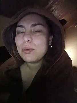 Kennya Rodriguez online show from November 2025 08:02:01 PM