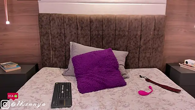 Kennya Rodriguez online show from January 2025 04:22:02 AM