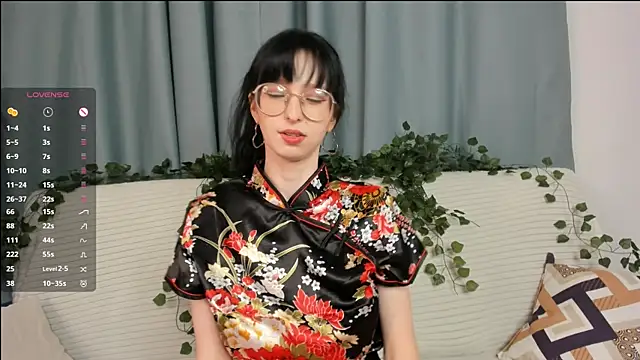 CosmicGleam online show from June 2026 09:26:01 PM