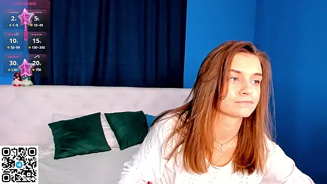 Snapshot of VioletaDiaz_ chatting on March 2026 01:06:01 AM VioletaDiaz online show from March 2026 01:06:01 AM