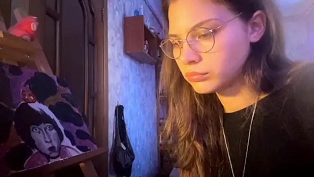 Snapshot of EdythRozier chatting on February 2026 12:11:01 PM EdythRozier online show from February 2026 12:11:01 PM