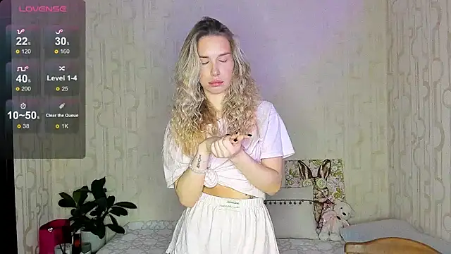 Elysia kiss online show from February 2026 05:08:01 AM