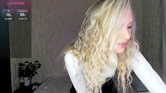 Elysia kiss online show from February 2026 05:07:02 AM