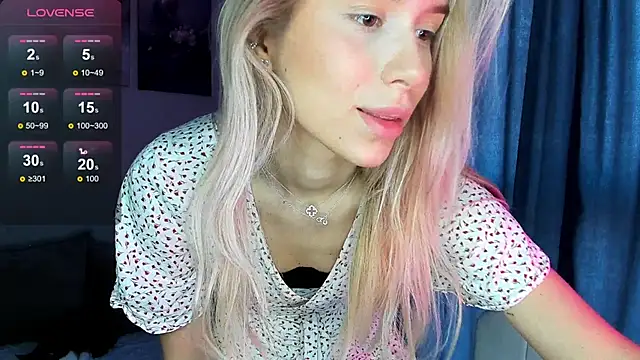 Elysia kiss online show from March 2026 05:19:01 AM