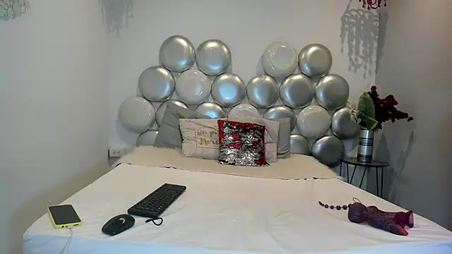 Lara pons online show from March 2026 01:41:01 PM