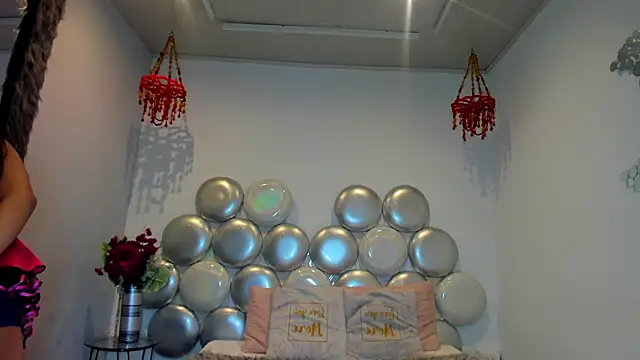 Lara pons online show from March 2026 02:06:01 PM