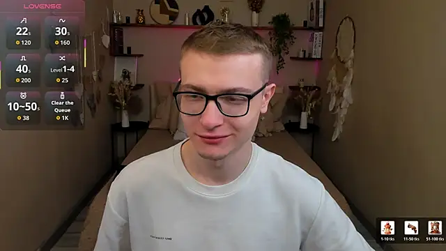 Snapshot of Emmit_Barker chatting on May 2026 09:34:02 AM Emmit Barker online show from May 2026 09:34:02 AM