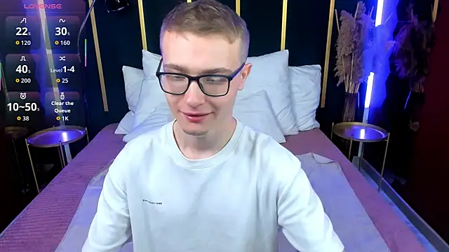 Snapshot of Emmit_Barker chatting on May 2026 05:54:01 AM Emmit Barker online show from May 2026 05:54:01 AM
