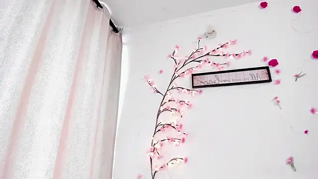 Snapshot of NicoRobinx chatting on April 2026 12:17:01 PM NicoRobinx online show from April 2026 12:17:01 PM