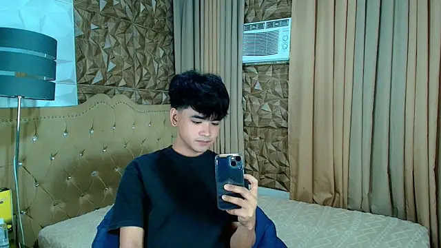 Snapshot of spoiledmycock chatting on February 2026 01:13:01 PM spoiledmycock online show from February 2026 01:13:01 PM