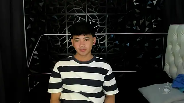 Snapshot of spoiledmycock chatting on February 2026 12:28:01 AM spoiledmycock online show from February 2026 12:28:01 AM