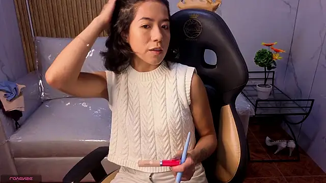 Lynn turner online show from February 2026 12:55:01 PM