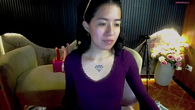 Lynn turner online show from April 2026 12:41:02 PM