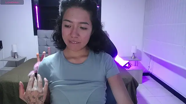 Lynn turner online show from March 2026 01:37:01 PM