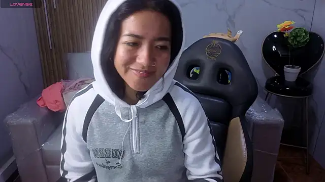 Lynn turner online show from March 2026 12:31:01 PM