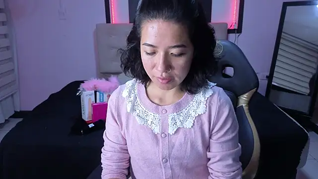 Lynn turner online show from February 2026 12:37:01 PM