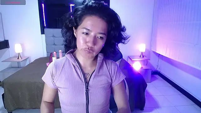 Lynn turner online show from March 2026 02:01:02 PM