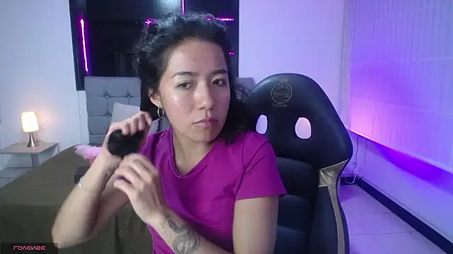 Lynn turner online show from March 2026 04:11:01 PM