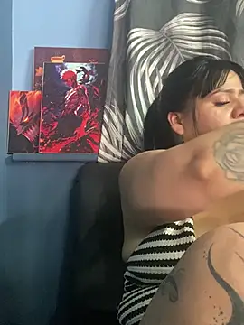 Snapshot of Luna_bigtitss777 chatting on February 2026 03:54:01 PM Luna bigtitss777 online show from February 2026 03:54:01 PM