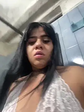 Snapshot of Luna_bigtitss777 chatting on February 2026 12:15:01 PM Luna bigtitss777 online show from February 2026 12:15:01 PM