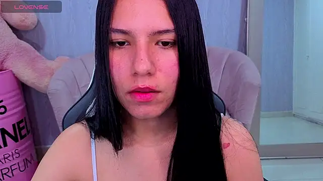 Isabellanoir a online show from February 2026 07:57:02 PM