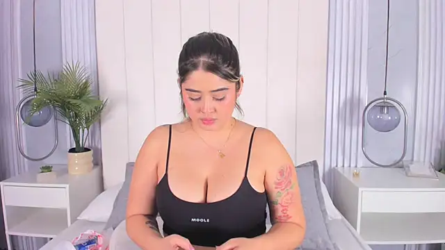 AlannaFoxx online show from February 2026 08:53:01 PM