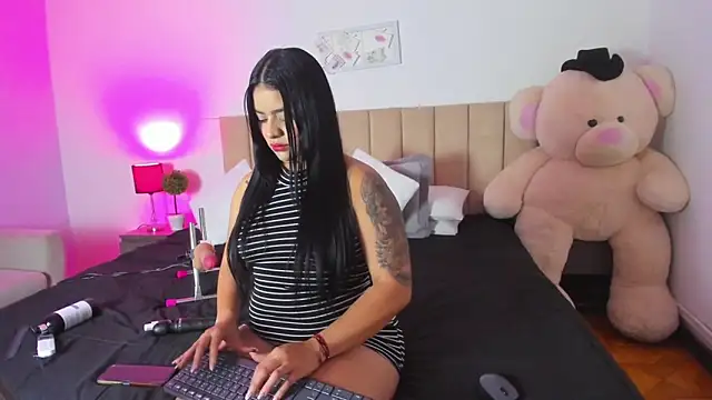 KeylaGomez  online show from April 2026 12:54:01 PM