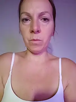 Snapshot of sexyrubyta chatting on February 2026 05:12:02 PM sexyrubyta online show from February 2026 05:12:02 PM