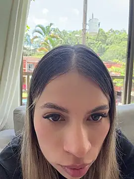 Mia Rosee1 online show from May 2026 05:49:02 PM