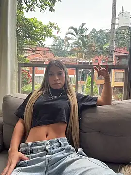 Mia Rosee1 online show from May 2026 06:21:02 PM