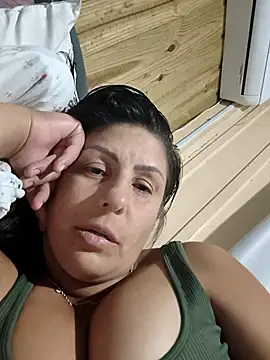 deboragta online show from February 2026 10:07:02 PM