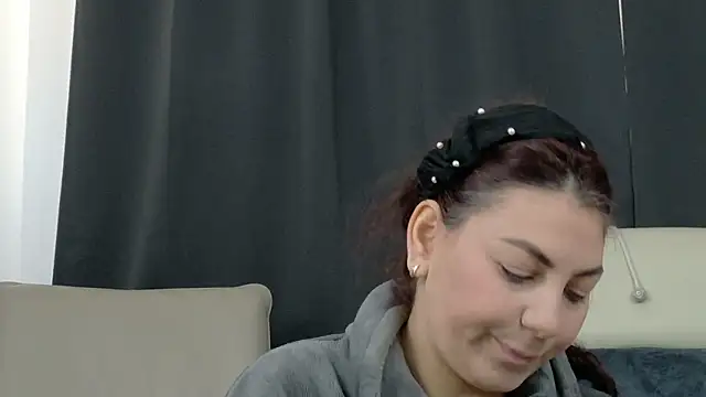 AbellaDesiree online show from April 2026 04:52:01 AM