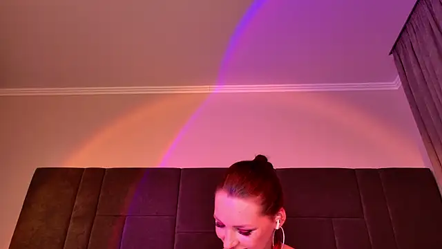 Vixsariaaa online show from February 2026 03:55:01 PM