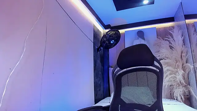 GemmaBrown online show from April 2026 12:51:01 PM