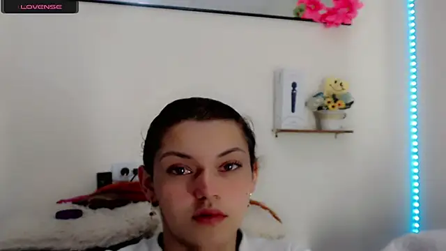 NathalialLooes online show from April 2026 05:46:01 AM