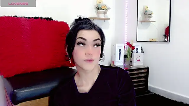 NathalialLooes online show from February 2026 11:04:01 PM