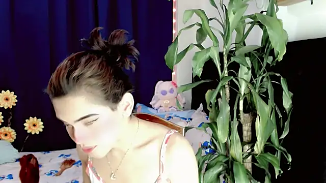 Snapshot of NathalialLooes chatting on July 2026 05:56:01 PM NathalialLooes online show from July 2026 05:56:01 PM