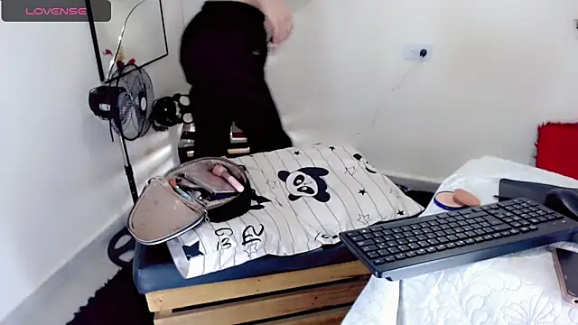 NathalialLooes online show from March 2026 05:36:01 AM