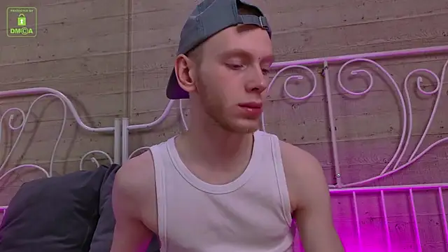 Snapshot of ZidNevil chatting on February 2026 10:23:01 AM ZidNevil online show from February 2026 10:23:01 AM