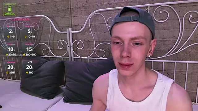 Snapshot of ZidNevil chatting on February 2026 08:19:01 PM ZidNevil online show from February 2026 08:19:01 PM