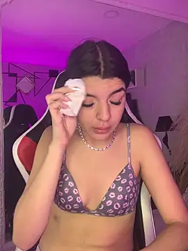 KarelyMitchel online show from April 2026 12:56:01 PM