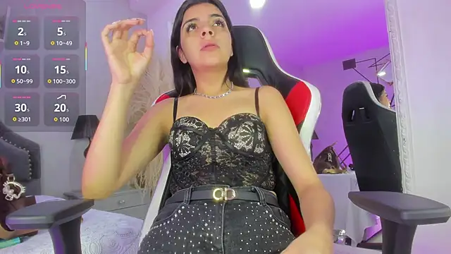 KarelyMitchel online show from April 2026 12:40:02 PM