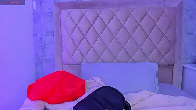 Snapshot of CleoFoxx_ chatting on February 2026 02:02:01 PM CleoFoxx online show from February 2026 02:02:01 PM