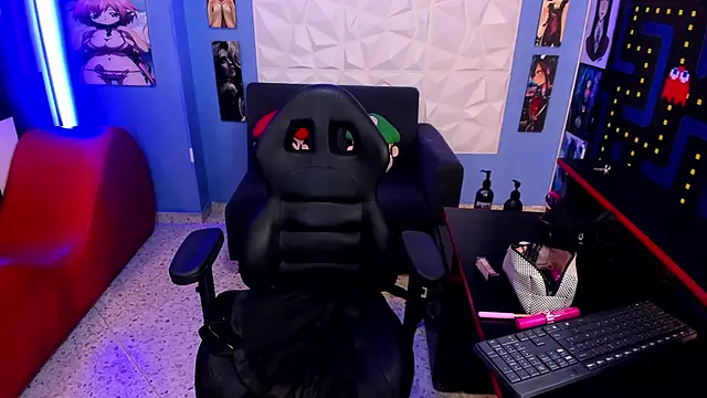 Snapshot of Red_Deevil chatting on March 2026 10:28:02 PM Red Deevil online show from March 2026 10:28:02 PM