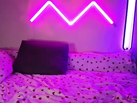 AlyaX X online show from February 2026 12:46:01 PM