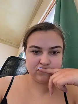 AlyaX X online show from March 2026 12:31:01 PM